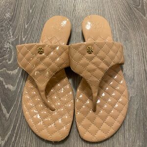 SOLD- Tory Burch Women’s Beige Cream Patent Leather Quilted Thong Sandals - 9M